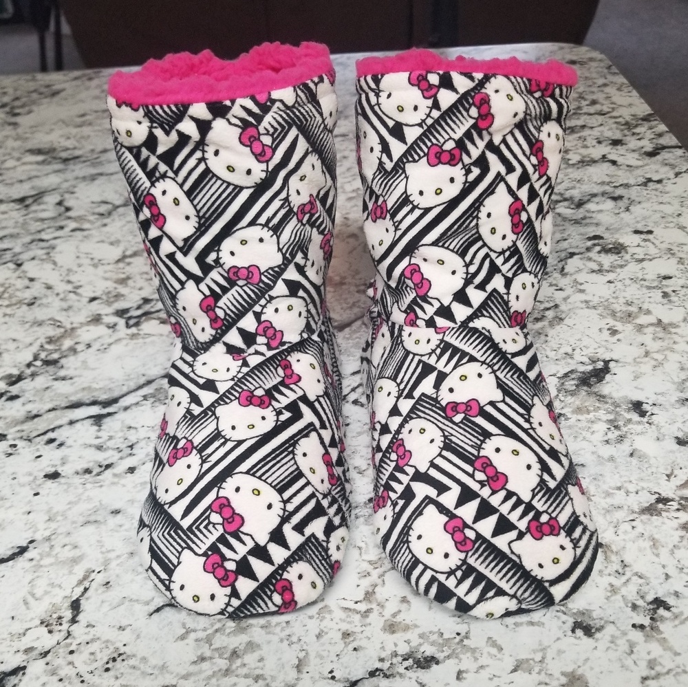 Hello Kitty house shoes